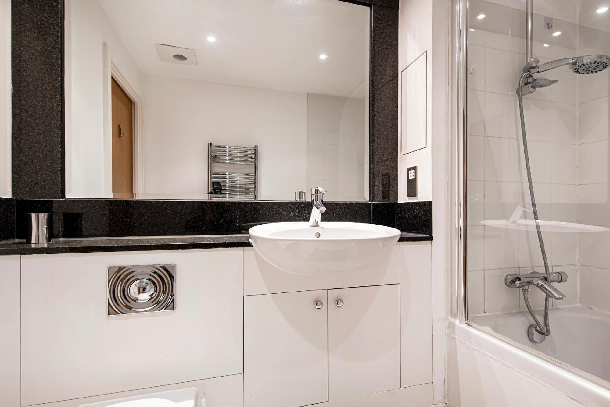 Central 2 Bed With Large Terrace Londres Exterior foto